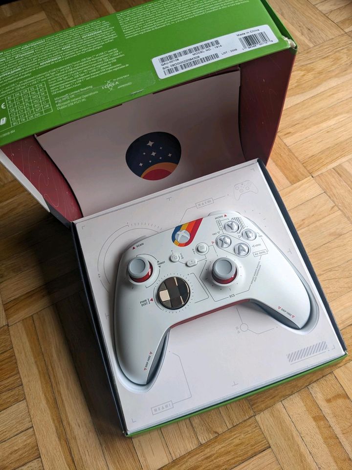 Limited Starfield Xbox Series S|X Controller in Mainz