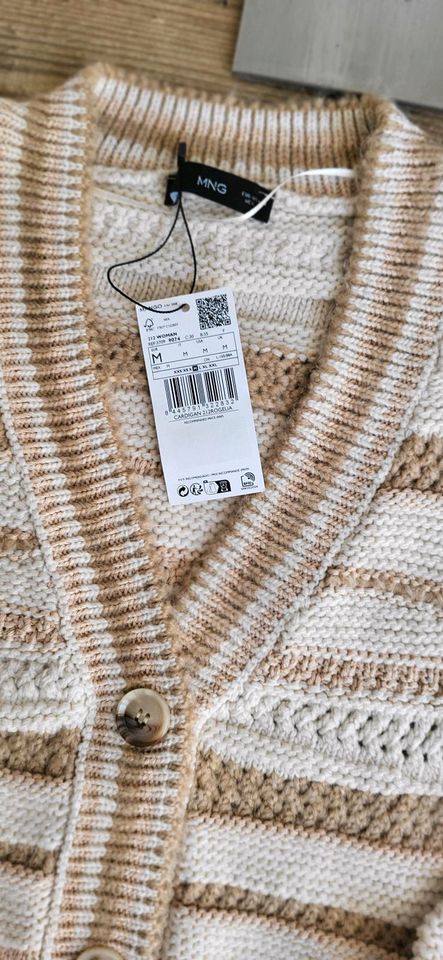 Mango Strickjacke beige braun neu Gr. M in Ismaning