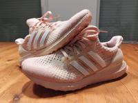 Adidas Ultra Boost 5.0 Vapour Pink Schuhe Gr. 38,5 Rar Brandenburg - Falkensee Vorschau