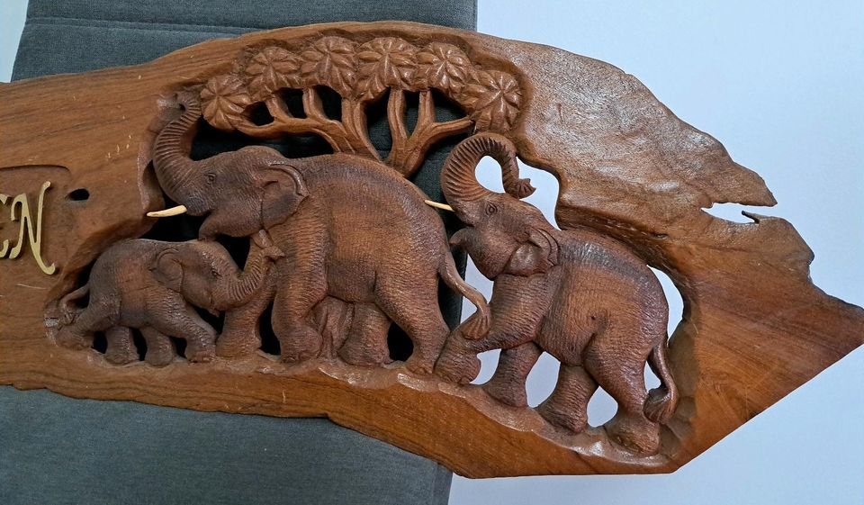 Elefanten Holzschild "Willkommen" in Brehna