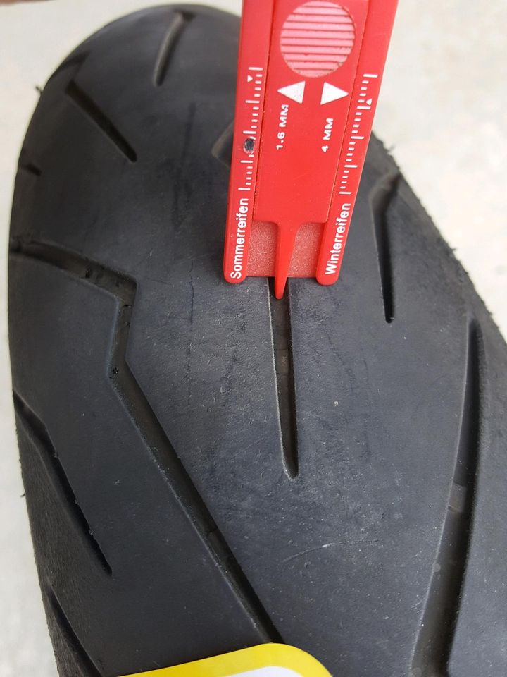 Pirelli Rosso III 120 70 17 in Taucha