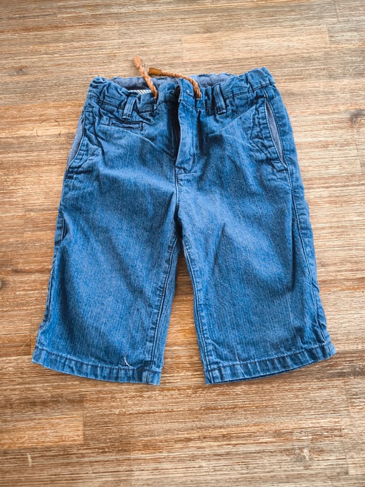 Kleidungspaket Jungen - Gr. 110/116 - Frühjahr/Sommer - 44 Teile in Nobitz