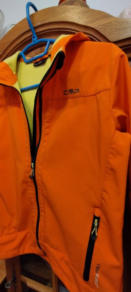 Schöne CMP Frühlingsjacke. Größe 164. in Hannover