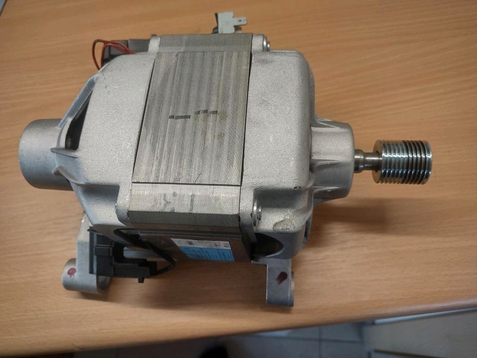 Hoover Waschmaschine VHD716/1-84 Motor, Kohlen fast neu in Wagenfeld