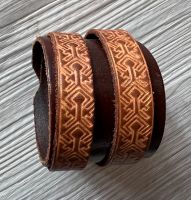 Wickel-Lederarmband mit 2 Schnallen und Musterprägung Rheinland-Pfalz - Dornholzhausen (Rhein-Lahn-Kreis) Vorschau