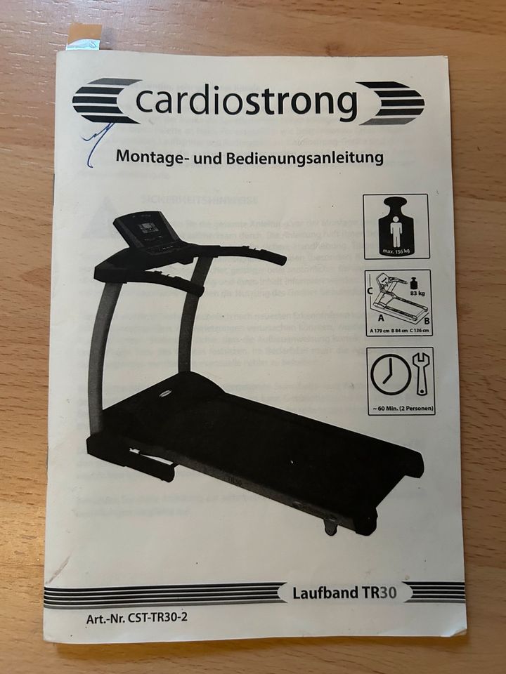 Laufband Cardiostrong TR-30 in Wedemark