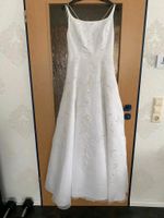 Ein weißes Hochzeitskleid Nordrhein-Westfalen - Brilon Vorschau