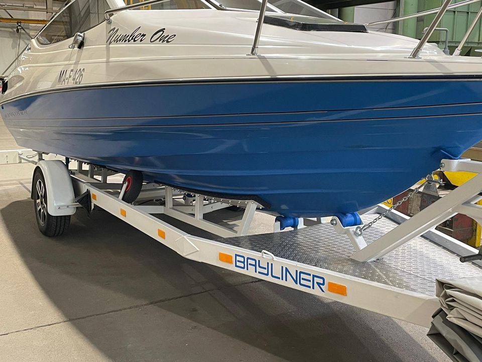 Bayliner 2052 / Sportboot in Worms