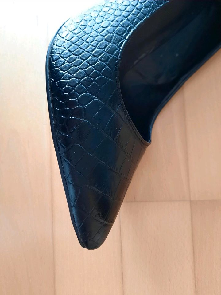 *NEUWERTIG* High Heel Pumps Croco Optik Gr. 40 schwarz in Nürnberg (Mittelfr)