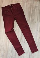 Pull & Bear Jeans skinny straight Stoff Hose 36 S bordeaux rot Düsseldorf - Pempelfort Vorschau