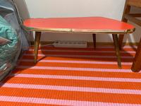 Vintage Retro Nierentisch Blumenhocker rot 60er München - Berg-am-Laim Vorschau