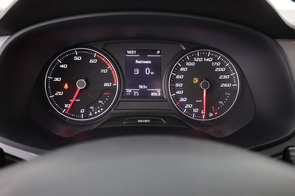 Seat Leon ST 1.8 TSI DSG FR LED Teilleder Sitzheizung in Hannover