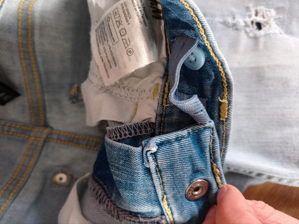 Kurze Jeans jungen in Flöha 