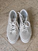 Converse Wildleder Sneaker Gr. 36,5 *neu* Hessen - Fritzlar Vorschau