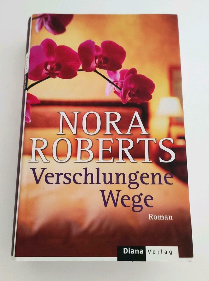 Verschlungene Wege - Nora Roberts Roman Buch gebunden in Stuttgart