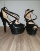 Neu Damen Lack Schuhe high heels Plateau schwarz 36 Frankfurt am Main - Eckenheim Vorschau