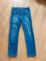 Schöne Jeans von Levi's,  314 Shaping Straight,  w 28 L 32, Top Schleswig-Holstein - Lübeck Vorschau