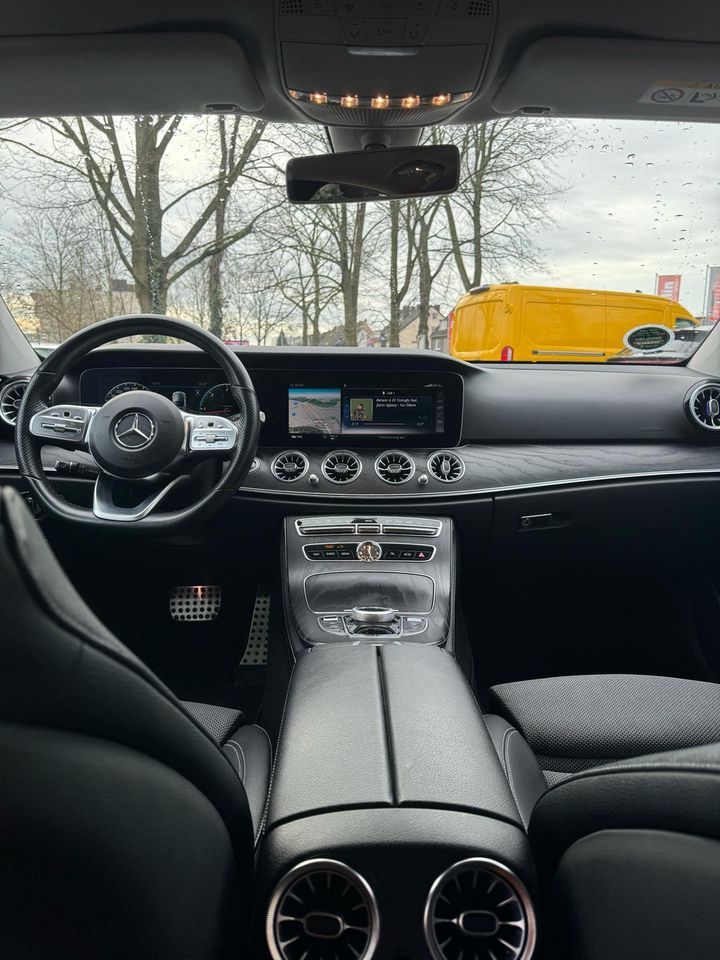 Mercedes W213 E200d widescreen Coupe Umbau TOP!!!! in Duisburg