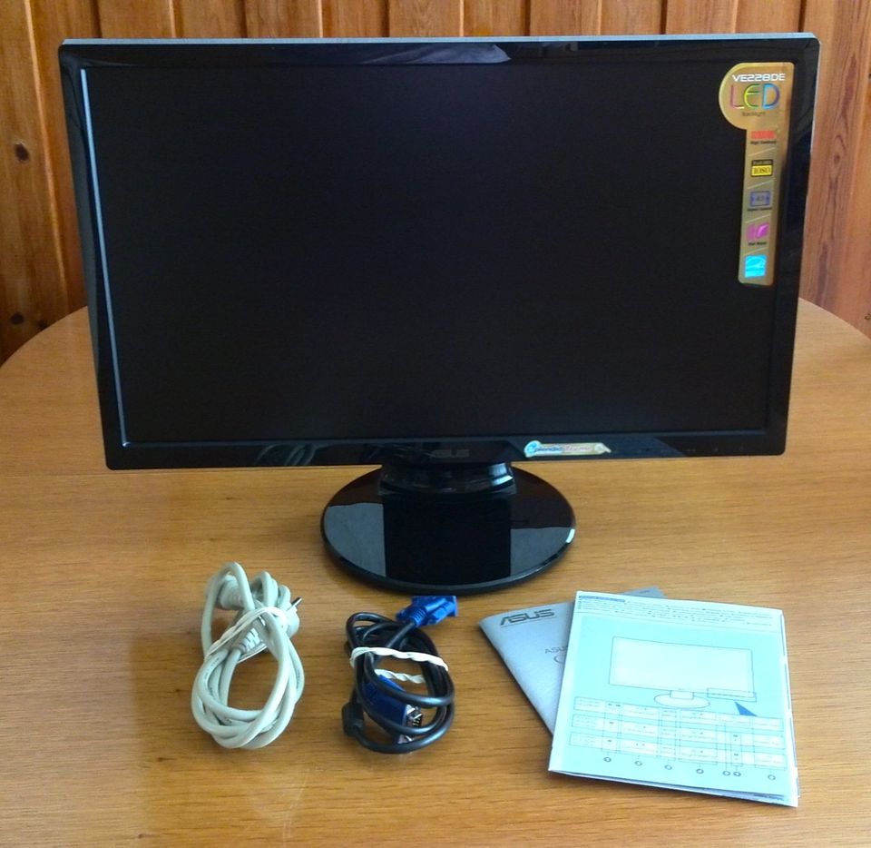 LED Monitor ASUS VE 228 schwarz 21,5" in Leipzig