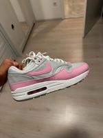 Nike Air Max 1 87 Größe 43 pink Hessen - Kronberg im Taunus Vorschau