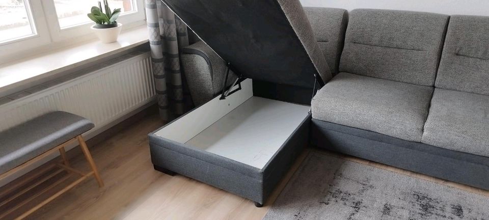 Sofa Couch grau mit Schlaffunktion in Spelle