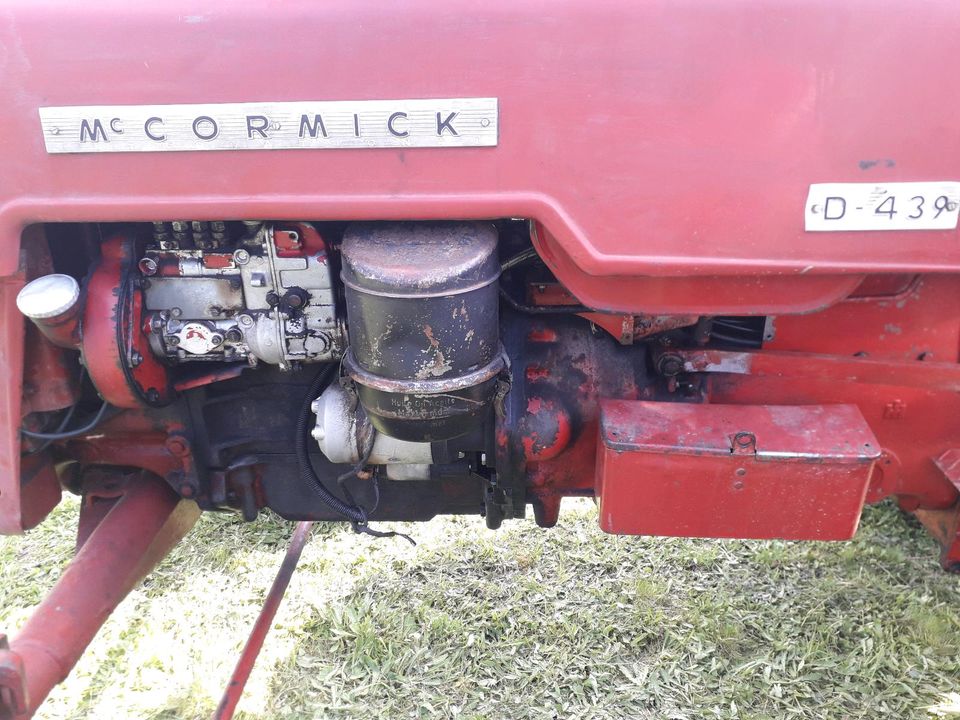 Traktor Schlepper Ihc mc cormick d 439 in Prackenbach