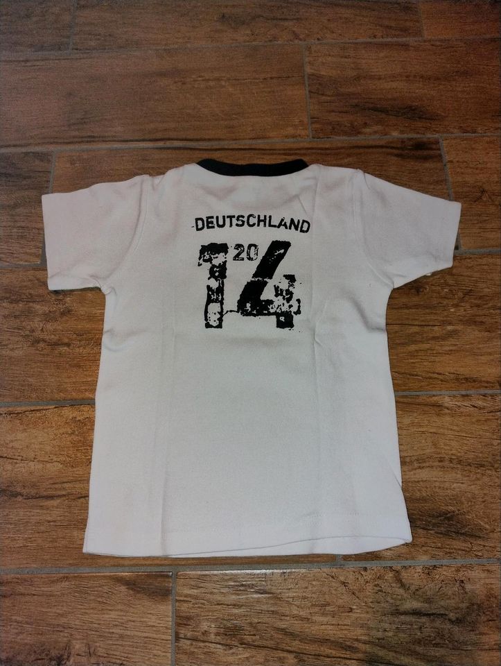 Deutschland T-Shirts Gr.98 in Varel