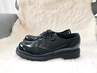 Dr. Martens Loafer Lackleder Oxford Schuhe Lackschuhe Gr.36 W.Neu Nordrhein-Westfalen - Menden Vorschau