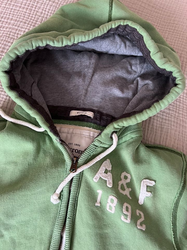 Abercrombie & Fitch, Hoodie, Sweatjacke, Kapuzenpullover in Machern