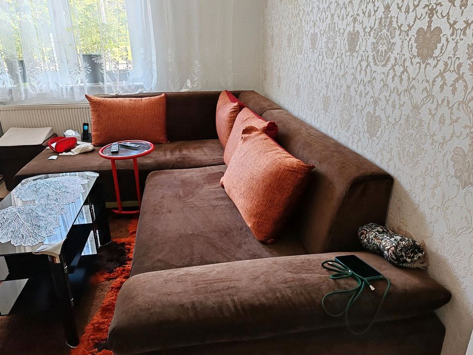Couch neuwertig in Kassel
