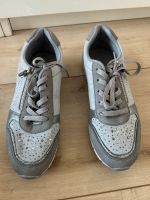 Damenschuhe Sneaker elegant grau Größe 40 Graceland Hessen - Nauheim Vorschau