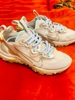 Nike WMNS React Vision Sneaker Turnschuhe Sportschuhe Gr 39 Hessen - Offenbach Vorschau