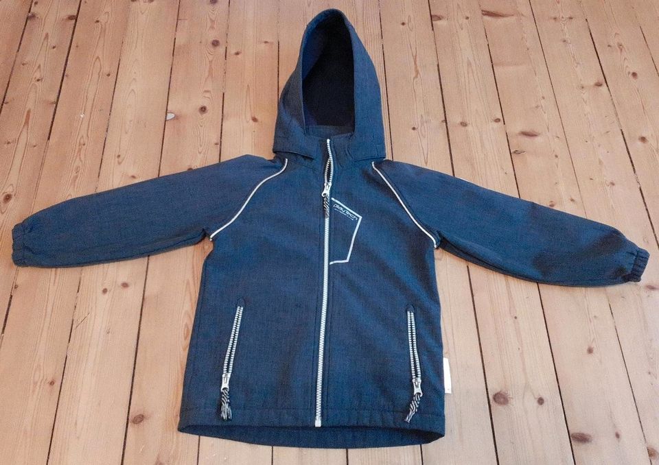 Funktionsjacke Playtech Gr. 110 in Essen