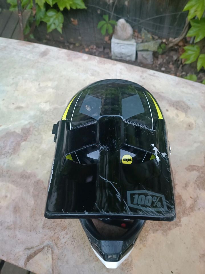 100% Carbon fullface Helm in Größe S in Teningen