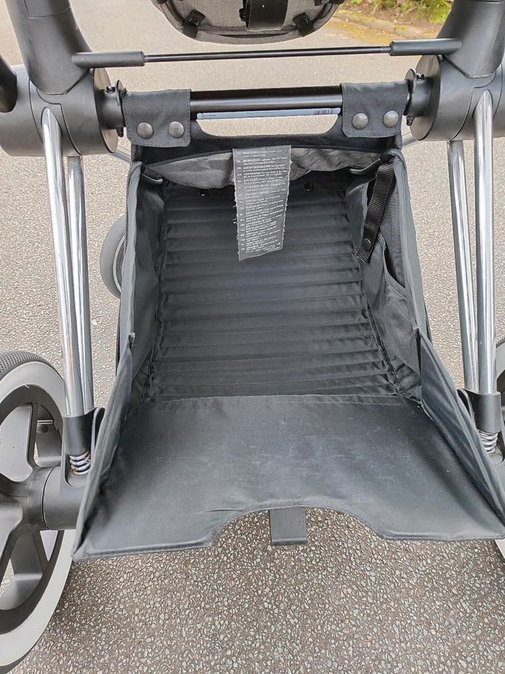 Cybex Priam Komplettset Kinderwagen Babyschale in Havixbeck