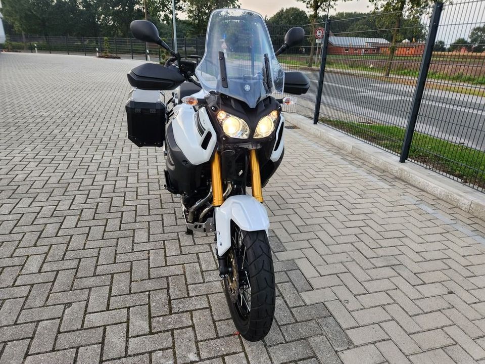 Yamaha XT 1200 ZA Super Tenere ABS TRAX KOFFER+ HELM in Bawinkel