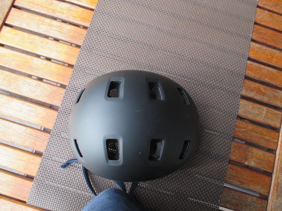 Helm oxelo schwarz matt in Sottrum