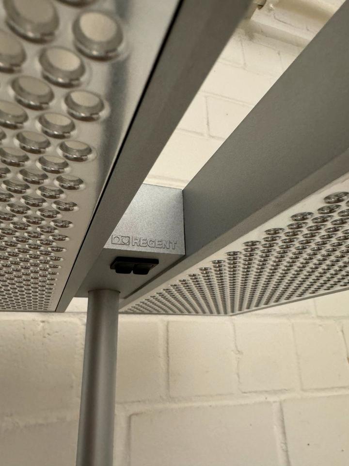 10x Regent Level Bürolampe Tageslichtlampe Büromöbel KK10191 in Rot am See