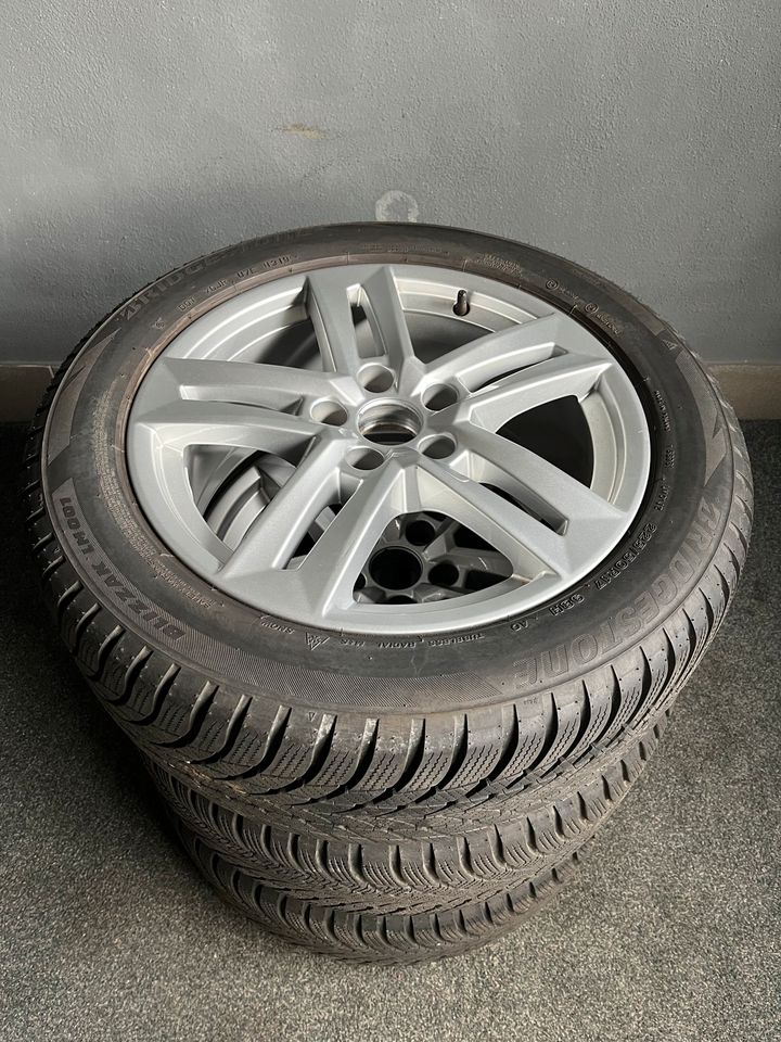 Org.Audi A4 8W B9 Winterräder Winterreifen 225/50R17Zoll Alu 7mm in Offingen