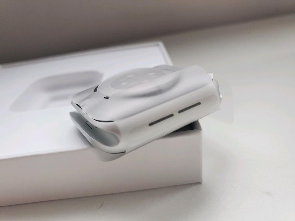 Apple Watch Series 6 *NEU* 40mm GPS Aluminum Ceramic Case in Berlin