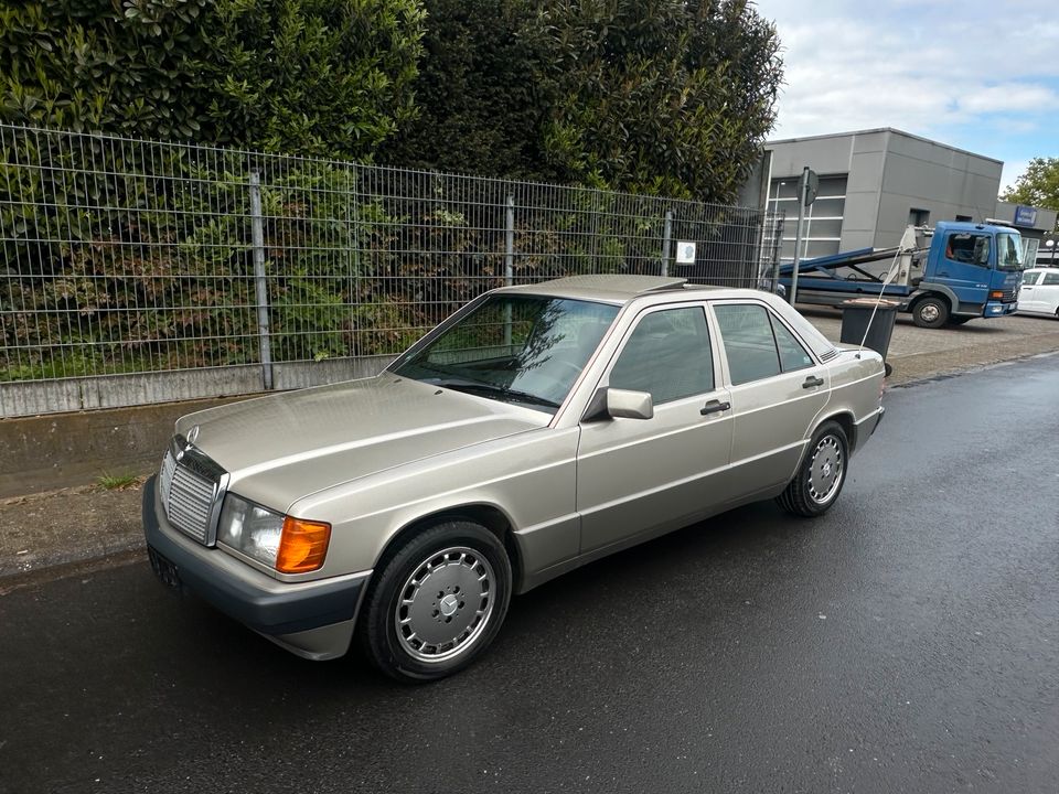 Mercedes 190 2.0 Automatik Klima schiebedach in Geldern