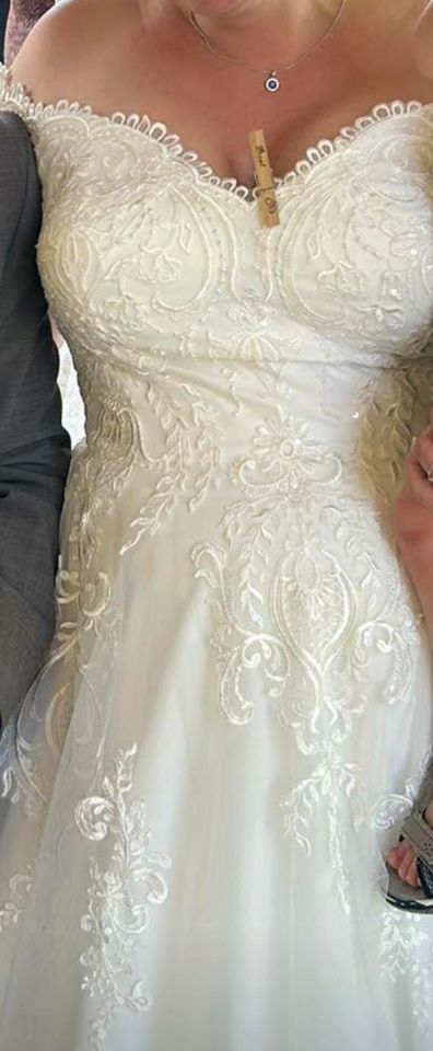 Brautkleid - wie neu - Größe 48-50 Farbe: Ivory in Ottobrunn