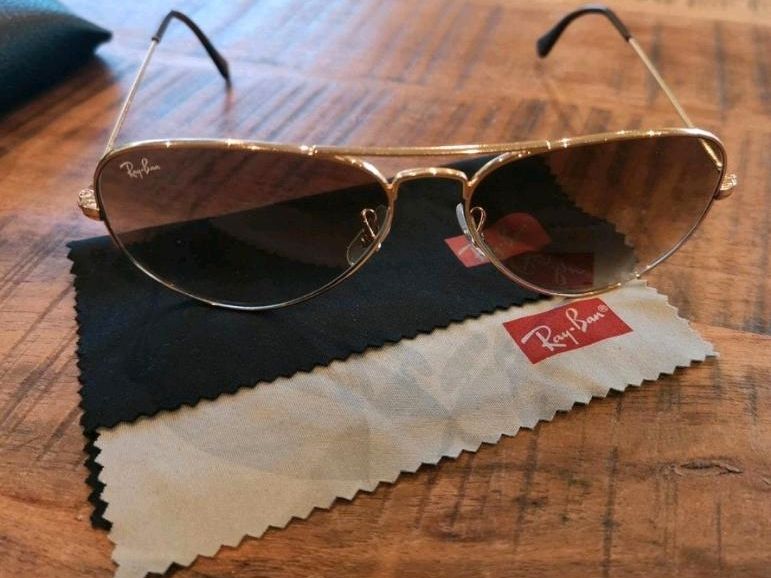 Ray-Ban Sonnenbrille *Neuwertig * in Weisenheim am Berg