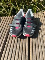 adidas sneaker // schwarz pink // Turnschuhe in Größe 33 Hamburg - Bergedorf Vorschau