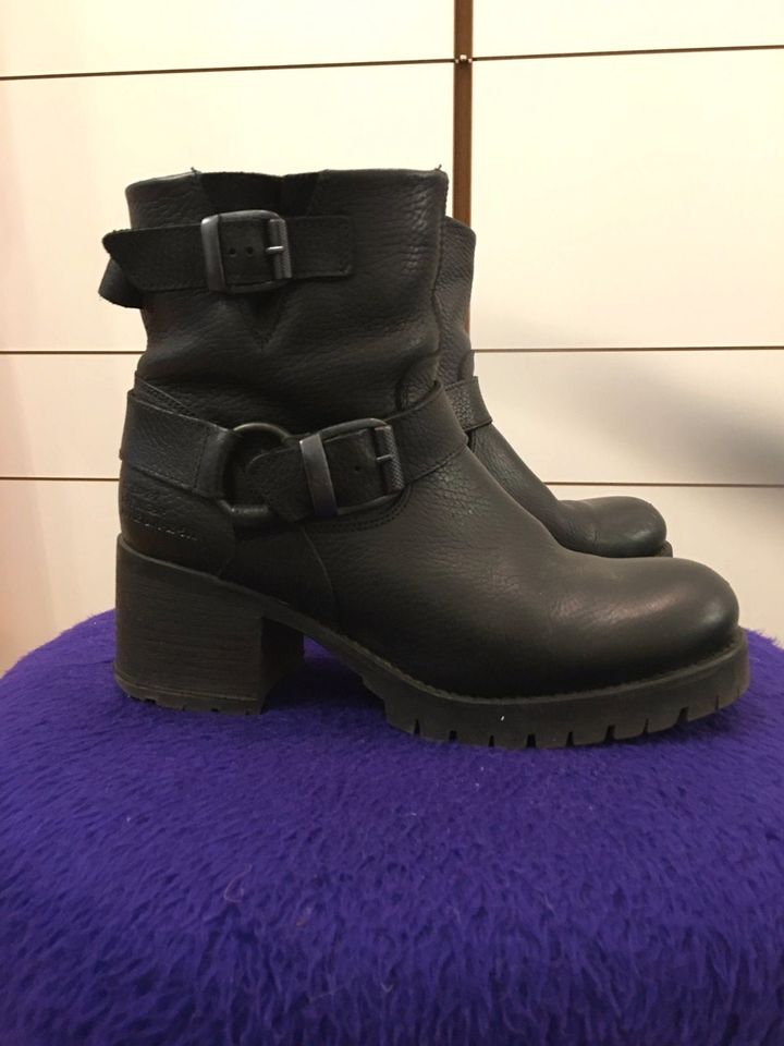 Bullboxer Biker Boots Leder 39 Stiefel Stiefeletten in Berlin