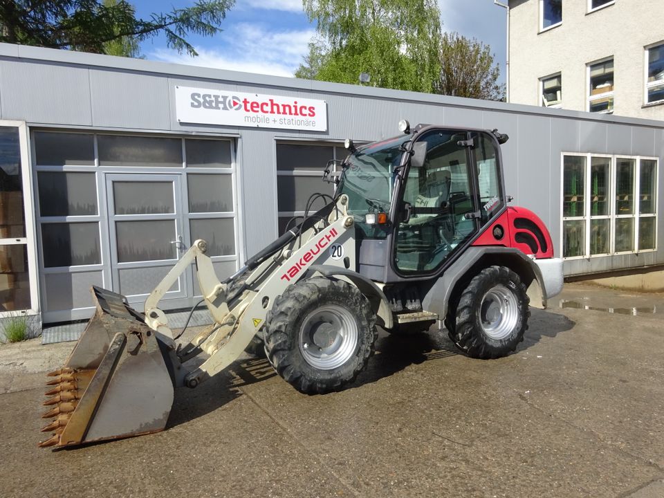 Takeuchi TW8AS Radlader 4500kg TL 80 Lader Allradlenkung in Königswalde