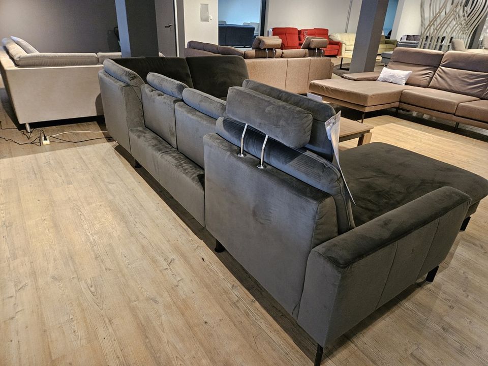 NEU Wohnlandschaft Couch Sofa 2x Sitztiefenverstellung Federkern in Goch