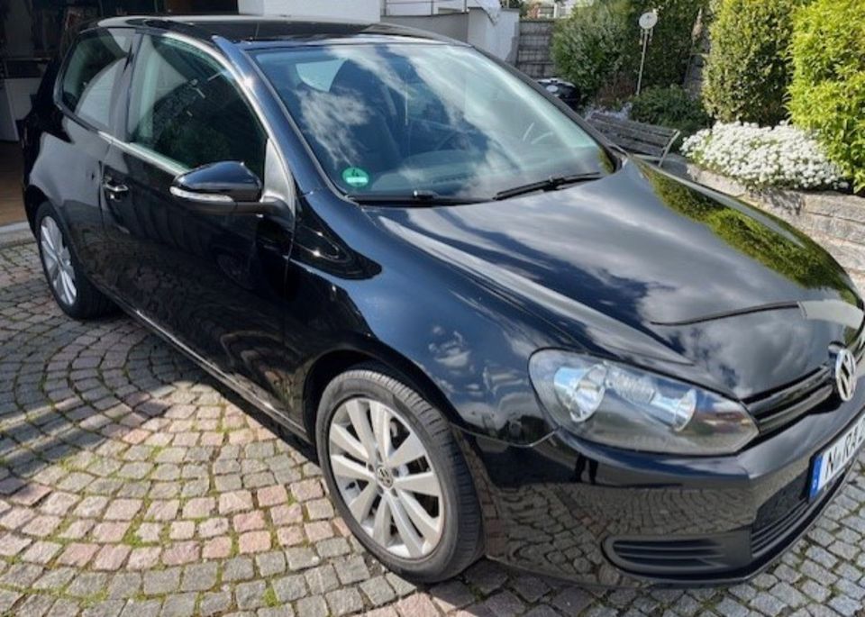 VW Golf 6 mit 17 Zoll Neue Kupplung und Getriebe in Frensdorf