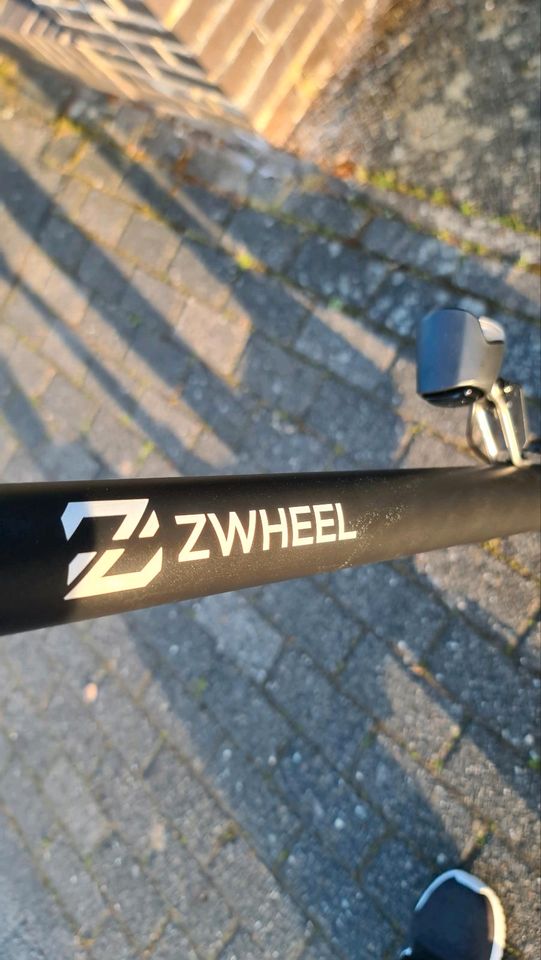 ZWhell E9Max E Scooter mit Sitz 500w 20km/h  10 Zoll in Hannover