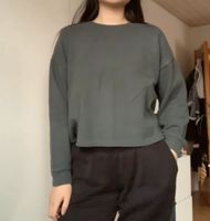 Pulli Sweatshirt cropped kurz geschnitten locker gemütlich Hamburg - Harburg Vorschau